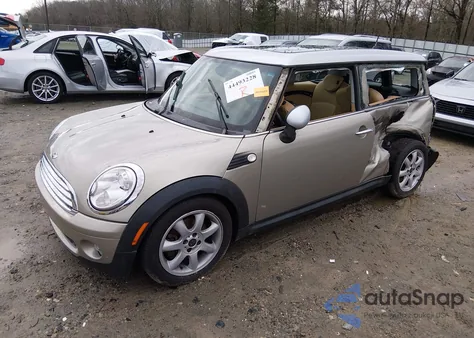 2009 Mini Cooper Clubman z USA, uszkodzony, nr VIN WMWML33549TX33727